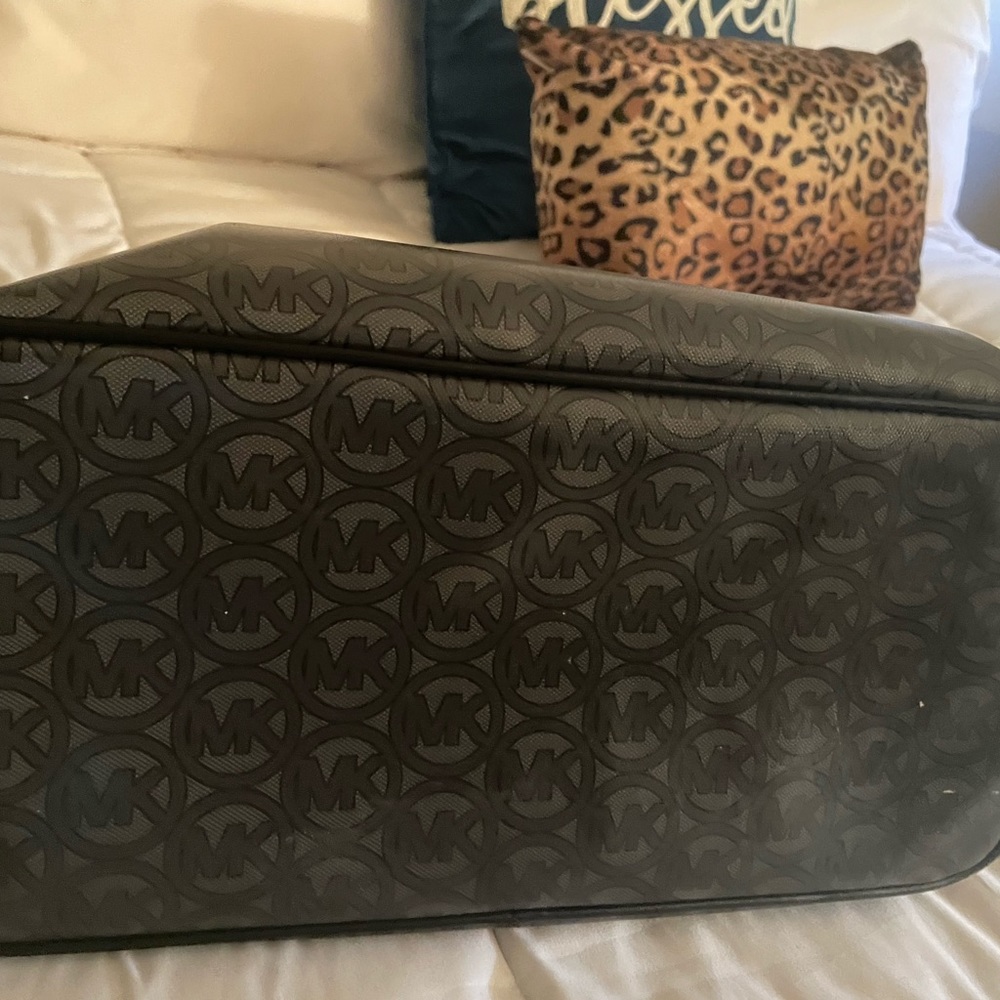 Michael Kors tote